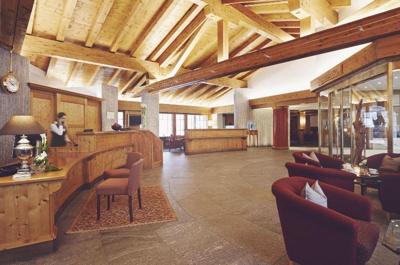 Waldhuus  Hotel - Lobi
