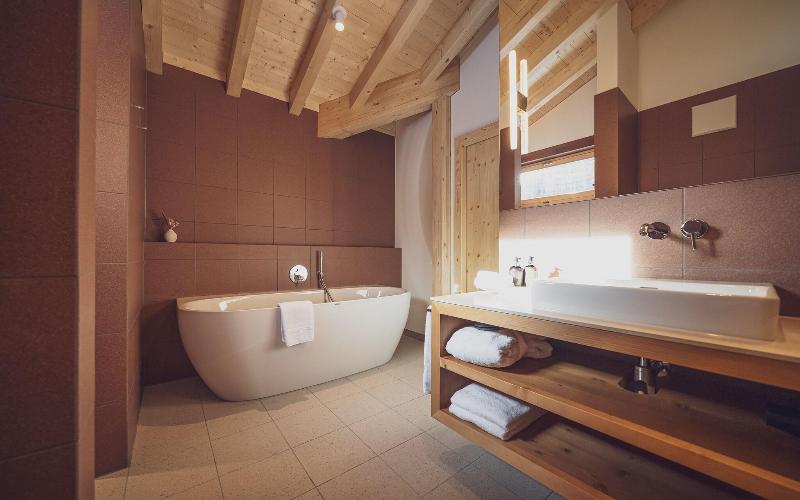 Waldhuus  Hotel - Oda