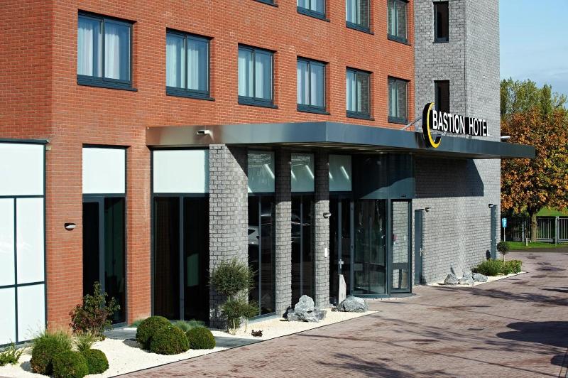 Bastion Hotel Vlaardingen - Genel