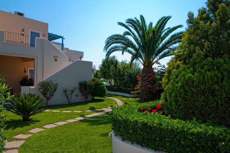 Papadakis Apartments - Genel
