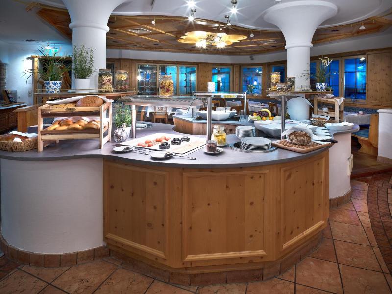 Alpenhotel Saalbach Hotel - Genel
