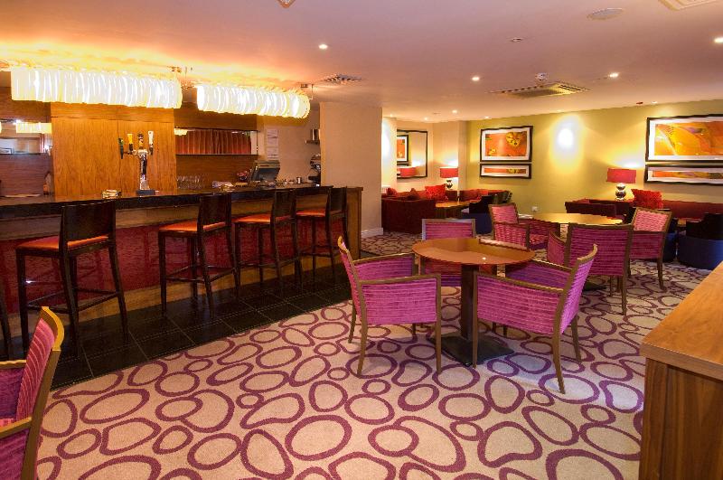 Premier Inn Manchester Old Trafford - Restoran