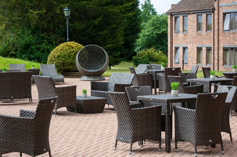 Stratford Manor Hotel - Teras