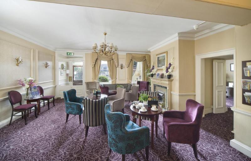 Lansdown Grove - Bar