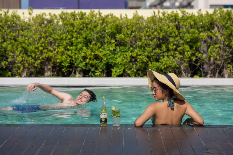 Page 10 Hotel Pattaya - Havuz