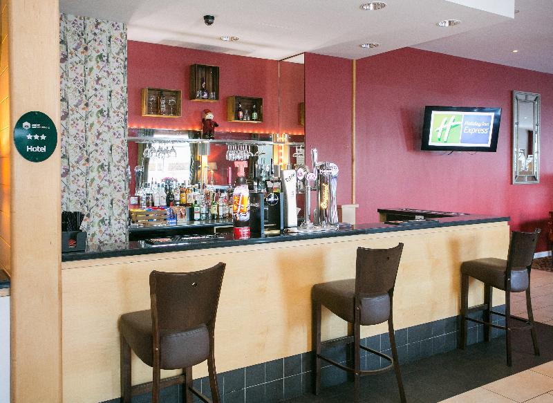 Holiday Inn Express Antrim - Bar