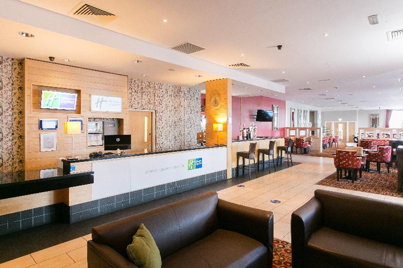 Holiday Inn Express Antrim - Lobi