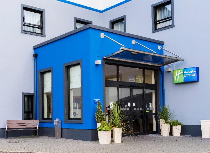 Holiday Inn Express Antrim - Genel