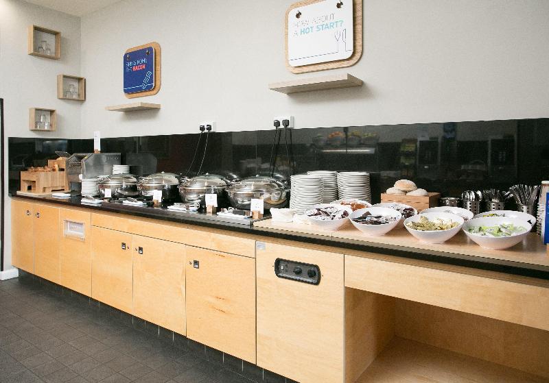Holiday Inn Express Antrim - Restoran