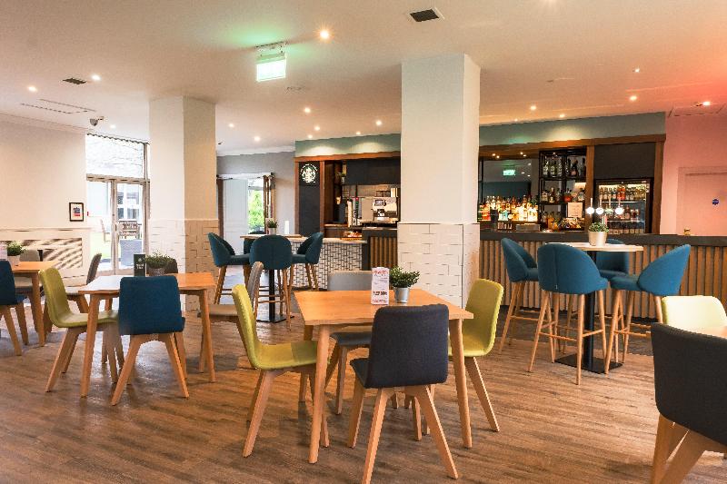 Holiday Inn Express Doncaster - Bar