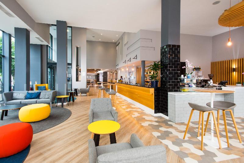 Holiday Inn Express Leeds City Centre Armouries - Bar