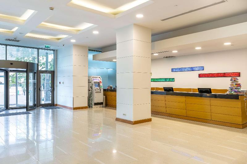Park Inn by Radisson Baku Hotel - Lobi