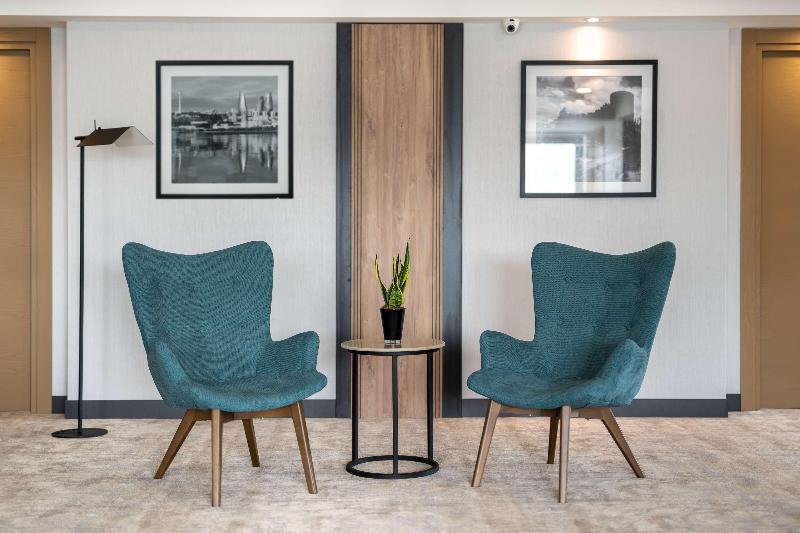 Park Inn by Radisson Baku Hotel - Lobi