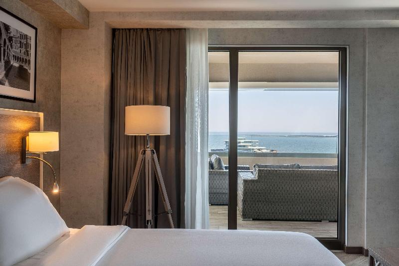 Park Inn by Radisson Baku Hotel - Oda