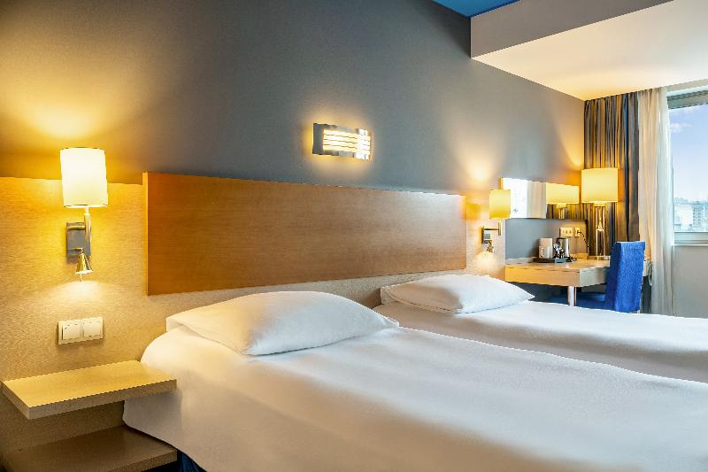 Park Inn by Radisson Baku Hotel - Oda
