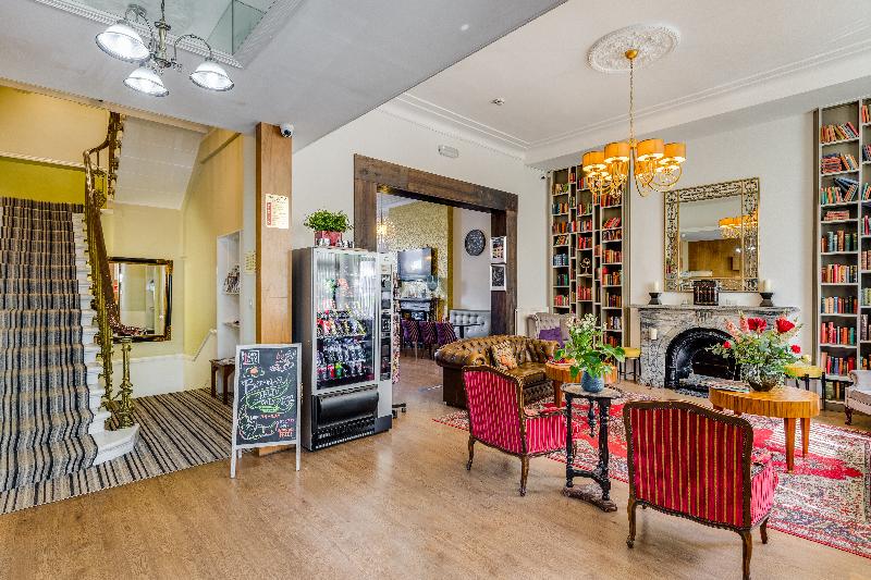 1 Lexham Gardens - Lobi