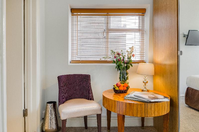1 Lexham Gardens - Oda