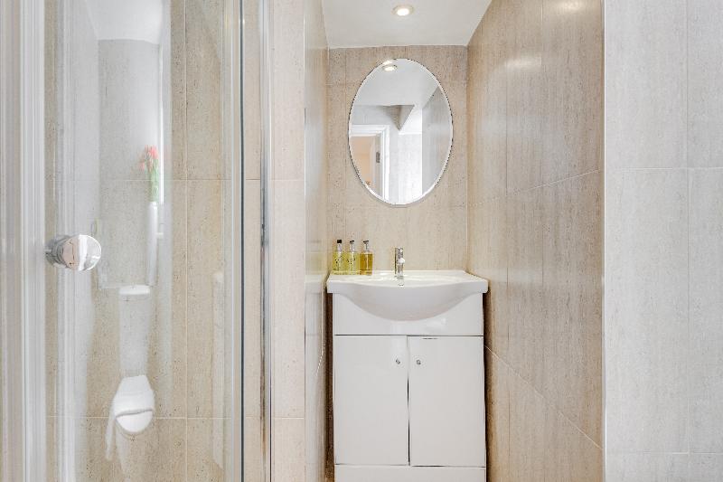 1 Lexham Gardens - Oda