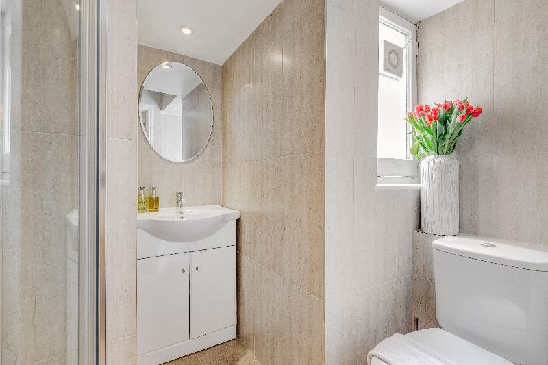 1 Lexham Gardens - Oda