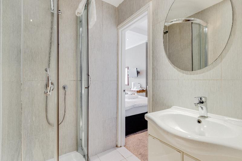 1 Lexham Gardens - Oda