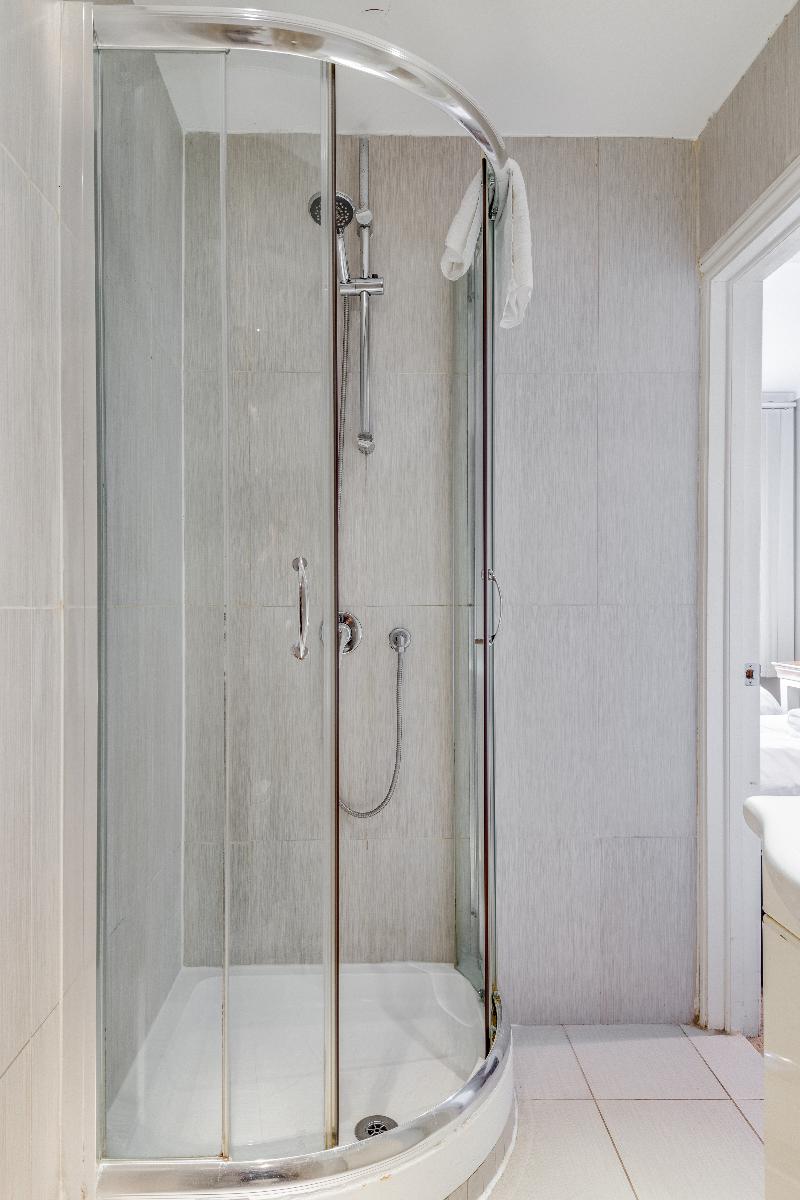 1 Lexham Gardens - Oda