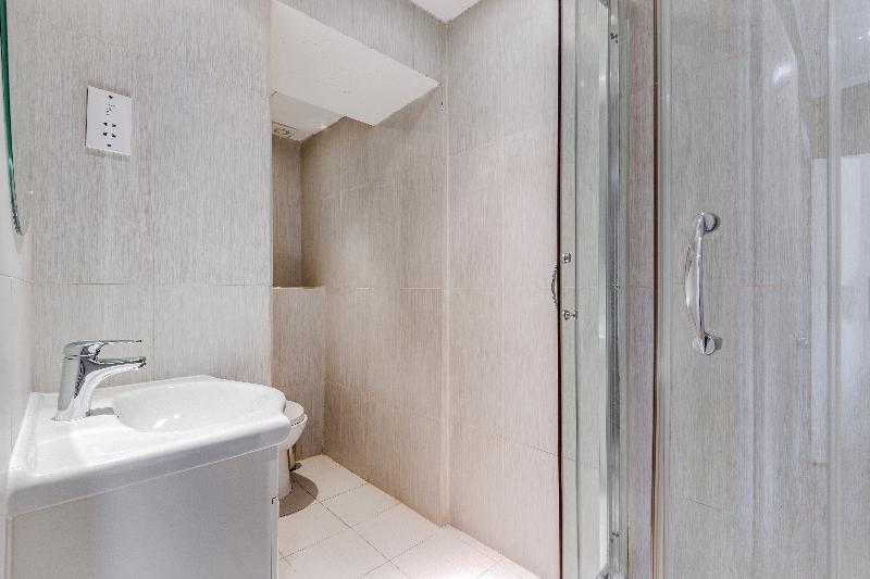 1 Lexham Gardens - Oda