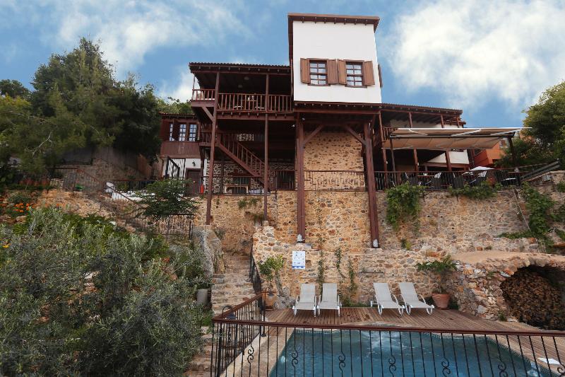 Villa Turka - Genel