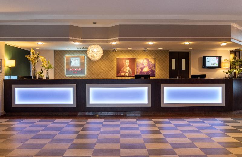 Leonardo Hotel Düsseldorf Airport - Ratingen - Lobi