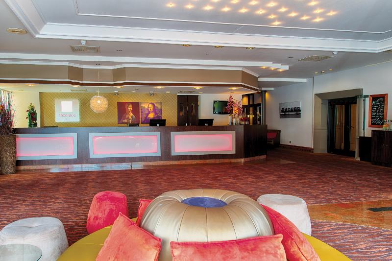 Leonardo Hotel Düsseldorf Airport - Ratingen - Lobi
