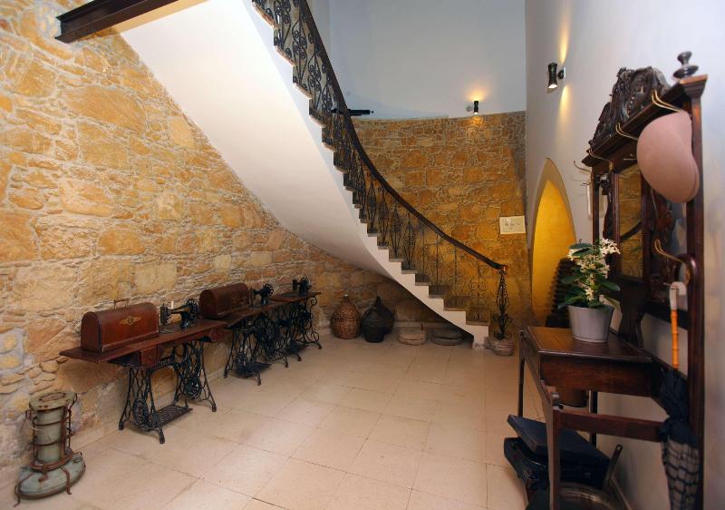 Centrum Hotel - Genel