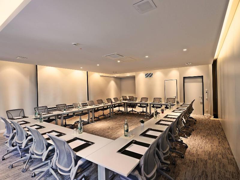 Mercure Hotel Kaiserhof Frankfurt City Center - Genel