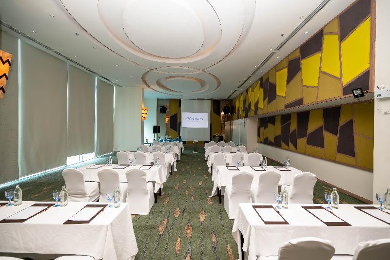 Centara Pattaya Hotel - Toplantı