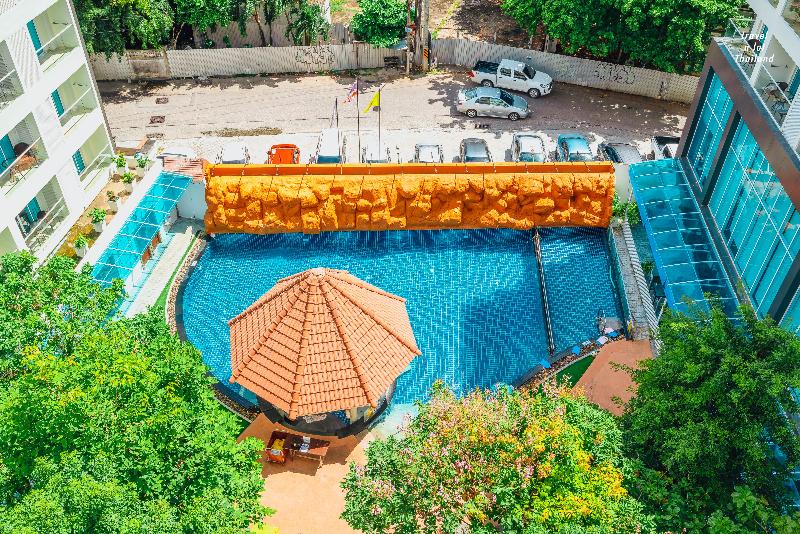 Centara Pattaya Hotel - Havuz