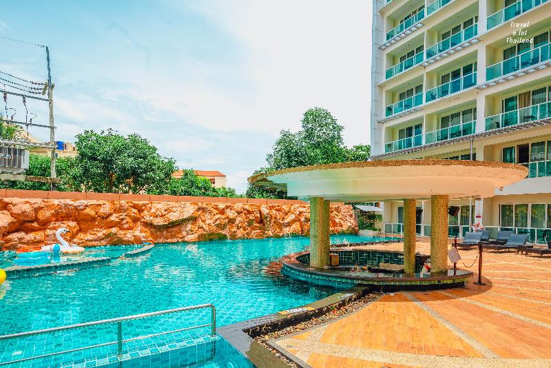 Centara Nova Hotel Pattaya - Havuz
