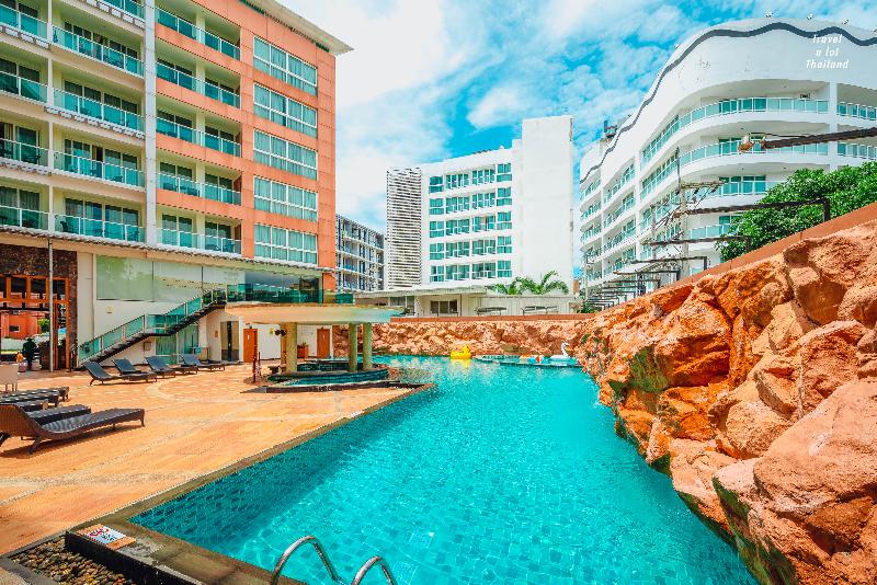 Centara Nova Hotel Pattaya - Havuz