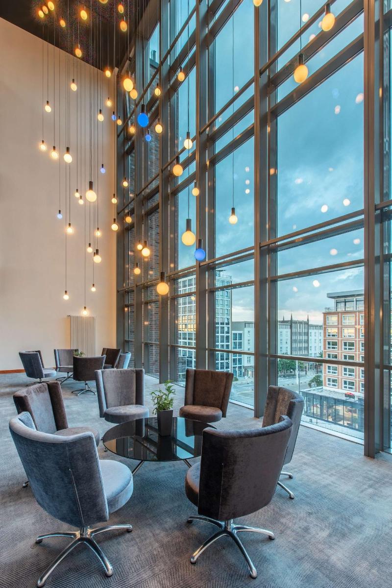 Radisson Blu Hotel Rostock - Lobi