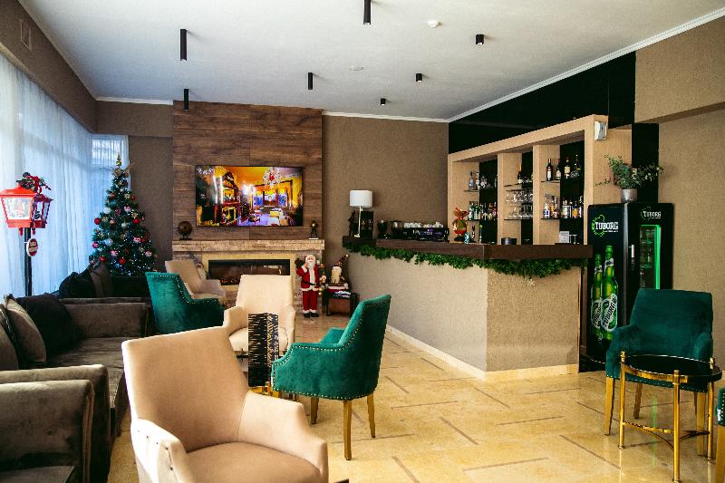 Carpathia Hotel - Lobi