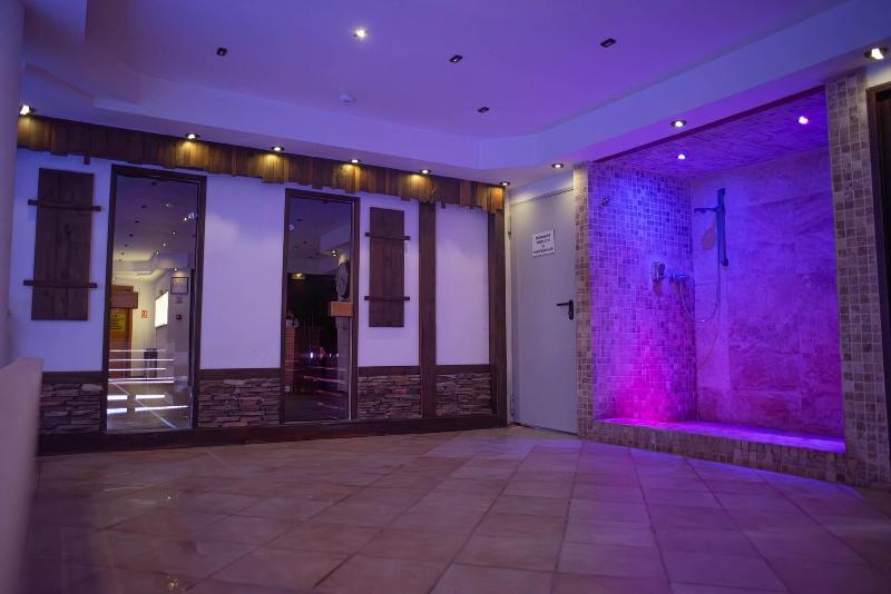 Carpathia Hotel - Aktivite