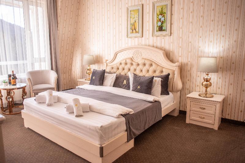 Carpathia Hotel - Oda