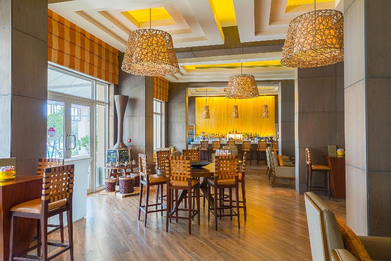 Barcelo Mussanah Resort, Sultanate of Oman - Bar