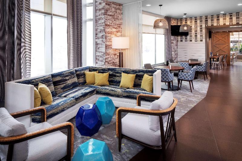 Hyatt Place Long Island East End - Lobi