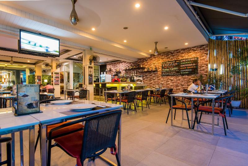 Hallo Patong Hotel & Restaurant - Lobi