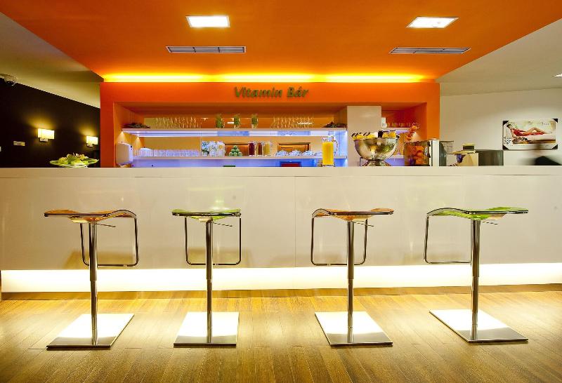 Abacus Business & Wellness Hotel - Bar
