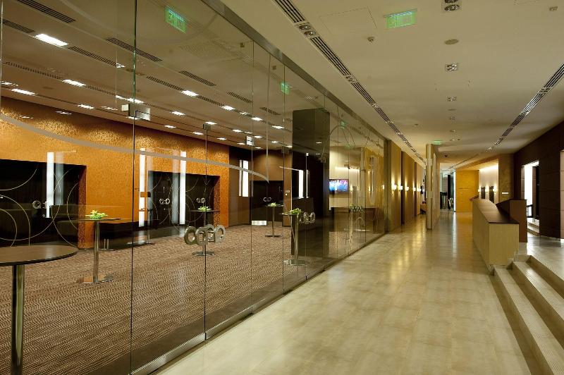 Abacus Business & Wellness Hotel - Lobi