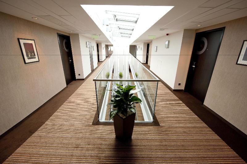 Abacus Business & Wellness Hotel - Lobi