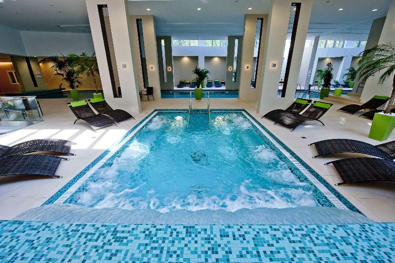 Abacus Business & Wellness Hotel - Havuz