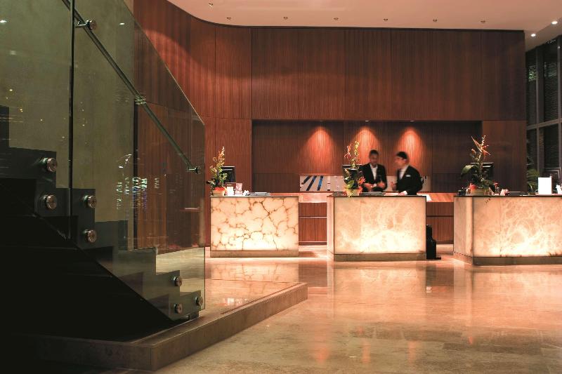 Radisson Blu Birmingham Hotel - Lobi
