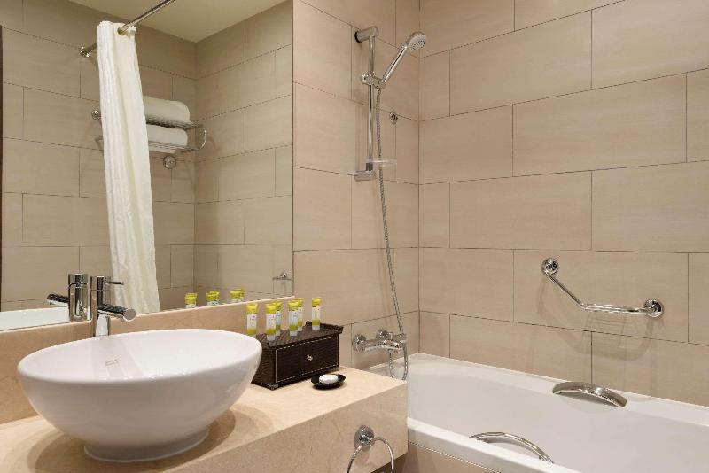 Ramada by Wyndham Abu Dhabi Downtown - Oda