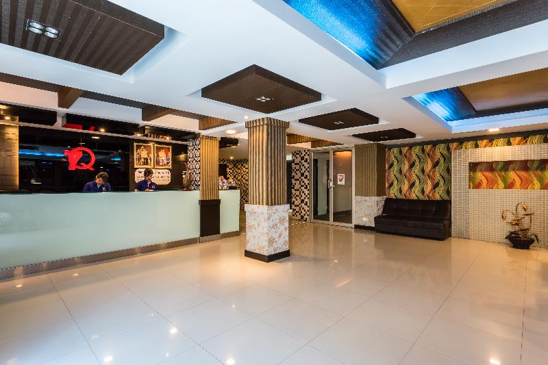 7Q Patong Beach Hotel - Lobi