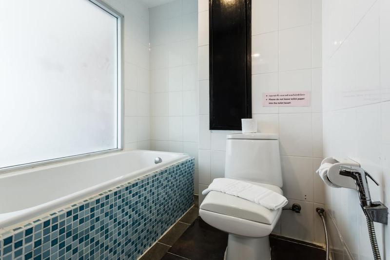 7Q Patong Beach Hotel - Oda
